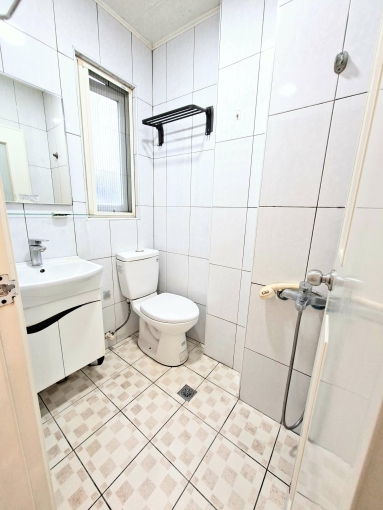 *可短租*很新透天電梯套房*陽台獨洗曬*飲水機*子母車*地點佳`（第10張）