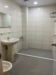 中清路第二排角間，鬧中取靜  🧚‍♀全新整理超大套房（第2張）