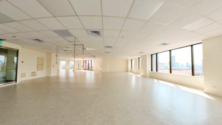 ☆捷運台北車站☆漂亮商辦、一層一戶、高樓層(第3張)