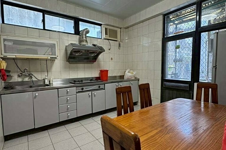 兆基社會住宅🏠友善屋源🧡小巨蛋稀有釋出🧡可租補🧡報稅（第9張）