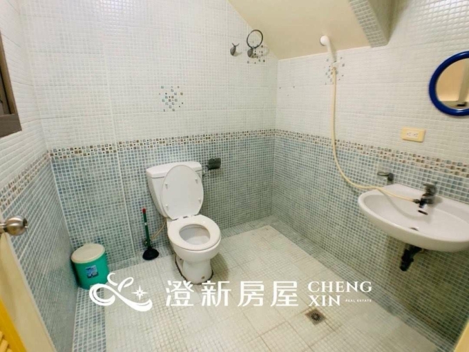 🎉金山街安靜後段/雙層樓一房兩廳雙衛浴/獨立廚房 🎉獨立陽台洗衣機/台電計費/洗澡使用瓦斯/室內機車位 - Image 14