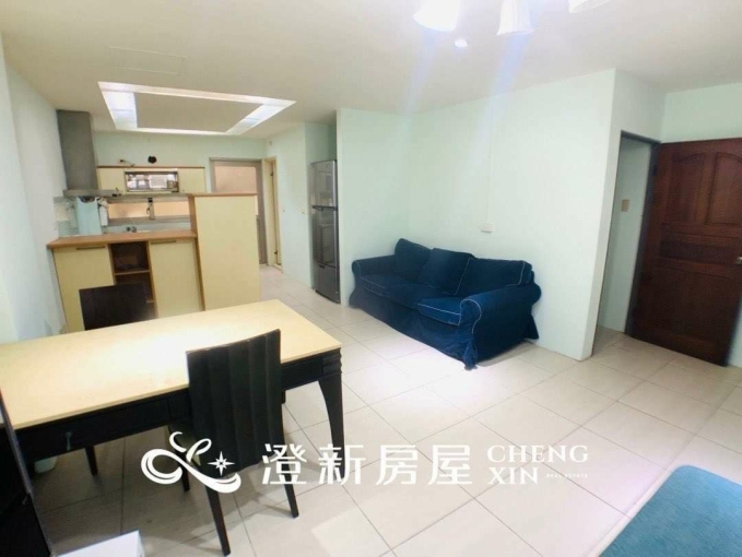 🎉金山街安靜後段/雙層樓一房兩廳雙衛浴/獨立廚房 🎉獨立陽台洗衣機/台電計費/洗澡使用瓦斯/室內機車位 - Image 2
