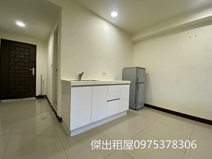 傑出租屋/站前大空間套房,獨洗,可補助 - Image 6