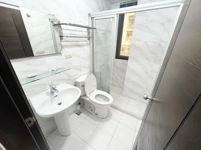 東山路❤可租補🍗採光好 - Image 5