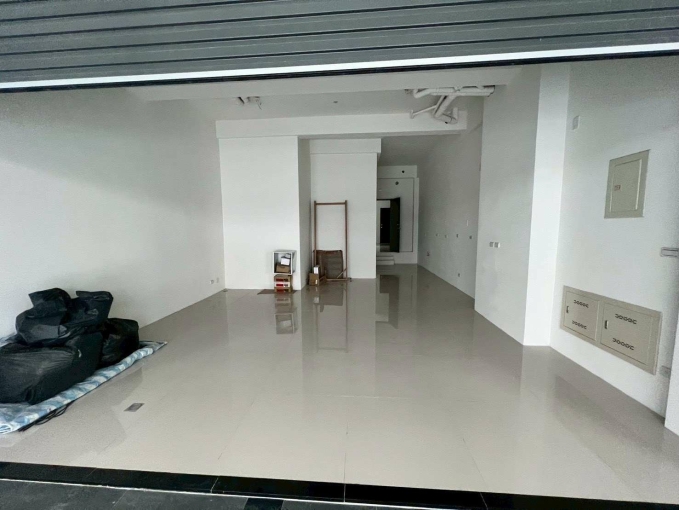 租客勞基法免費諮詢💖中山路一樓樓店！適合工作室，辦公用乾淨的文武百業（第1張）