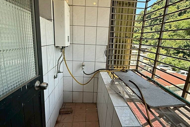 兆基社會住宅🏠忠孝東路中後段✅膝蓋救星✅低樓層大坪數3房2(第7張)