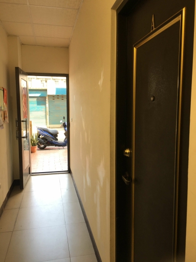 中原大潤發靜巷採光工作室 自租免仲無補 - Image 2