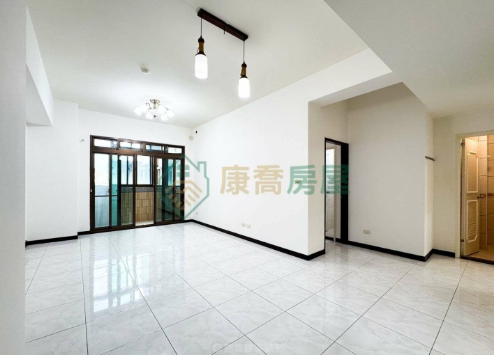 🌳大坪林MRT裕隆城｜寵物友善｜中庭花園靜謐電梯3房（第1張）