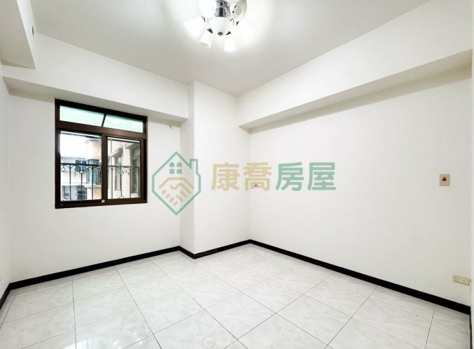 🌳大坪林MRT裕隆城｜寵物友善｜中庭花園靜謐電梯3房（第4張）