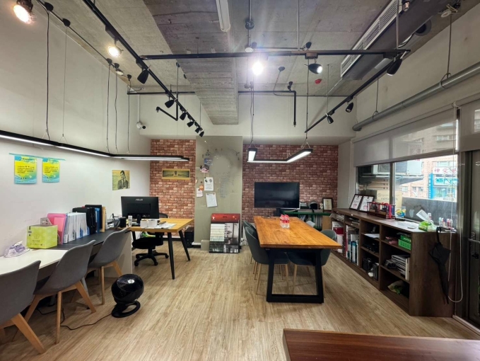 永安市場站.電梯大樓明亮舒適設計師辦公室303（第5張）