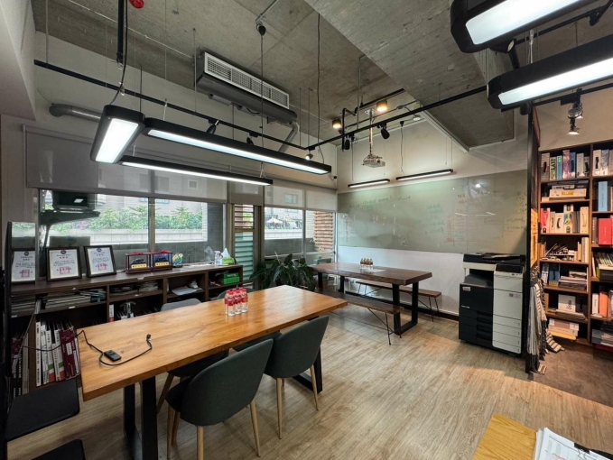 永安市場站.電梯大樓明亮舒適設計師辦公室303（第3張）