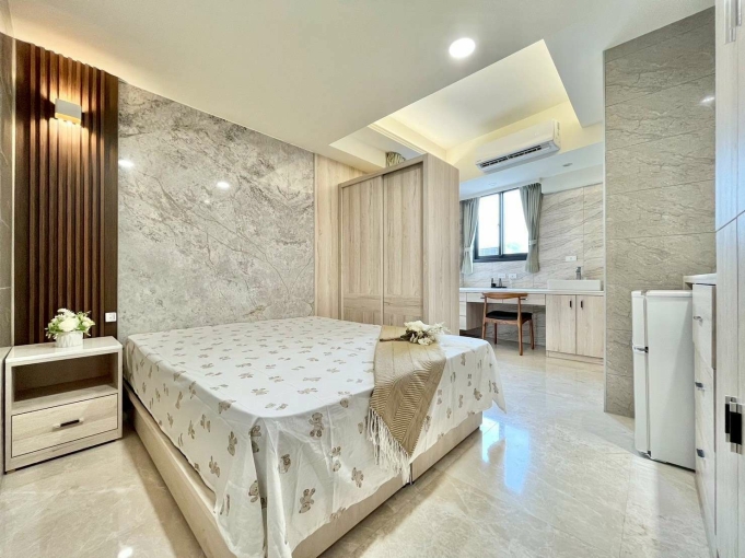 潘潘精選🌺可租補🔅陽台獨洗曬💎衛浴開窗🌹梳妝台(第3張)