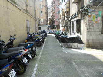 免仲介費 中原商圈內電梯5樓新整理網路套房出租（第12張）