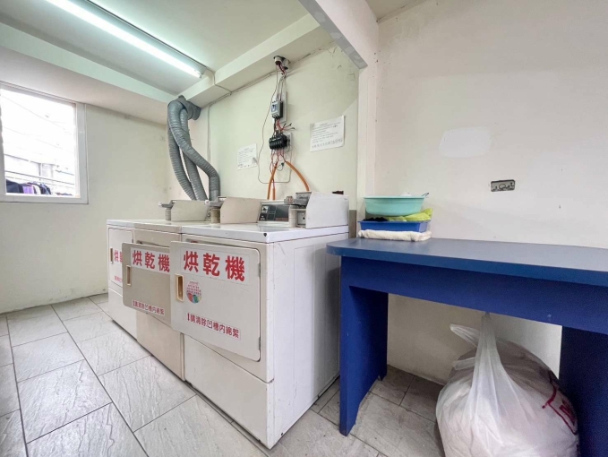 飯店式裝潢|一中商圈|台水台電|管理員|可租屋輔助|室內機車 - Image 12