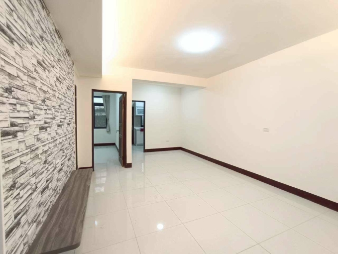 整棟透天💯6房3衛浴💎全新整理🎀可租補戶籍✨家俱可談（第1張）