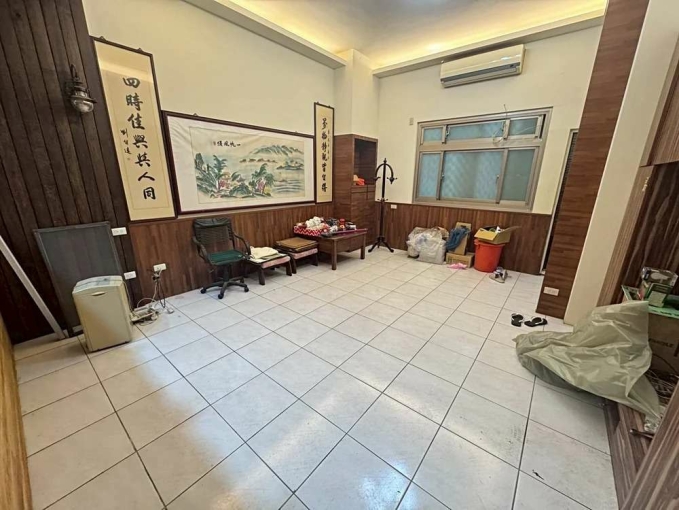 租屋找77✿菓林稀有透天別墅,有車庫,可補助 - Image 1