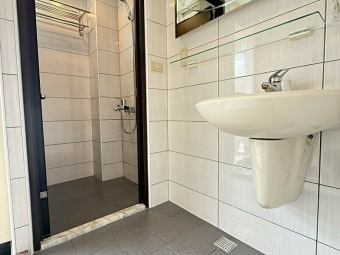 兆基社會住宅🏡瑞芳美食街旁✅超稀有民宿風✅電梯5房1廳4衛（第12張）