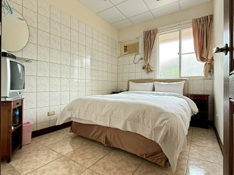 兆基社會住宅🏡瑞芳美食街旁✅超稀有民宿風✅電梯5房1廳4衛（第4張）