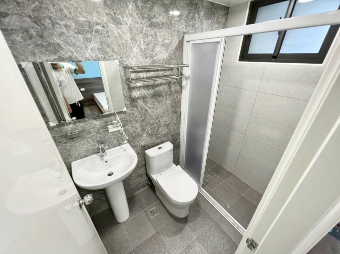 太平區超美秒殺套房🔥整棟新蓋❤️陽台獨洗✨乾溼分離💓（第4張）