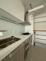 橘子🍊太陽出來了🍊南興公園第一排黃金店面（第8張）