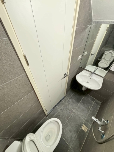 橘子🍊太陽出來了🍊南興公園第一排黃金店面（第9張）