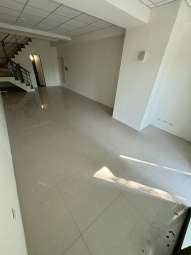 橘子🍊太陽出來了🍊南興公園第一排黃金店面（第4張）