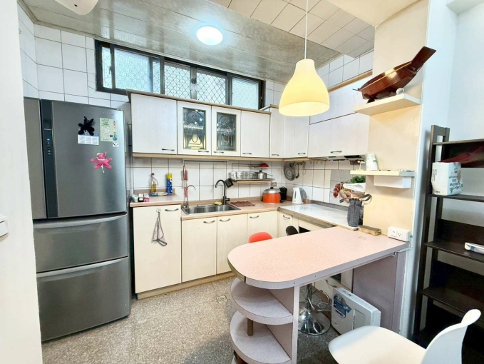 逢甲💕租補❤️台電✨中島吧台（第2張）