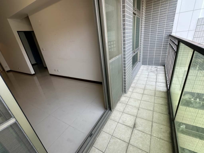 南勢角捷運2房+車位◕‿◕寓見忠杏 - Image 2