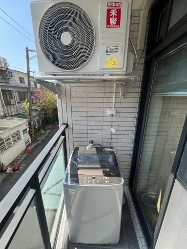 水湳雷中街獨立電梯套房(第3張)