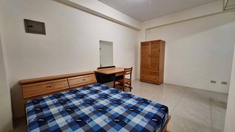 英才公園~獨洗全配超大10坪套房(第2張)