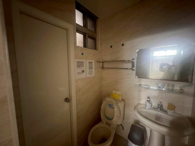 捷運七張明德路建國路店面住辦可停車一樓（第7張）