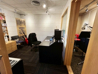 ☆捷運南京三民站☆漂亮商業大樓、明亮空間、一層一戶（第11張）