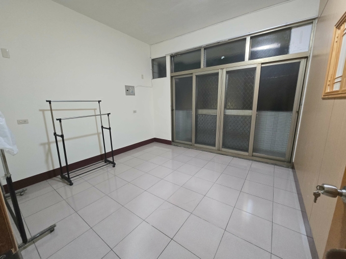 🏡后里超值3房👍可租補／入戶籍／陽台／獨洗曬／歡迎小家庭入住 - Image 1