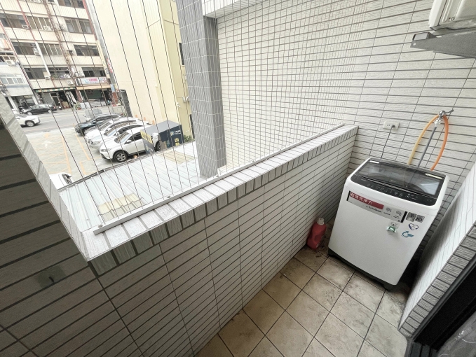 🔥中區電梯大樓🔥歡迎寵物🔥室內機車位🔥近中教大 - Image 3