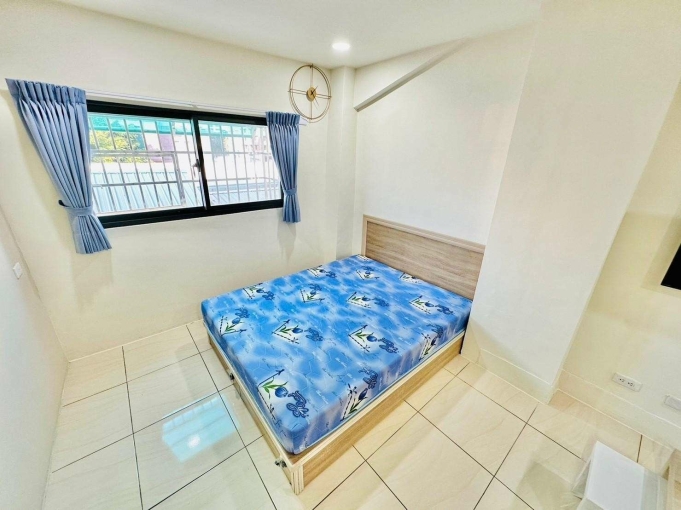 宇你相見💕陽台獨洗✨衛浴開窗近台中火車站.秀泰影城.新時代（第6張）