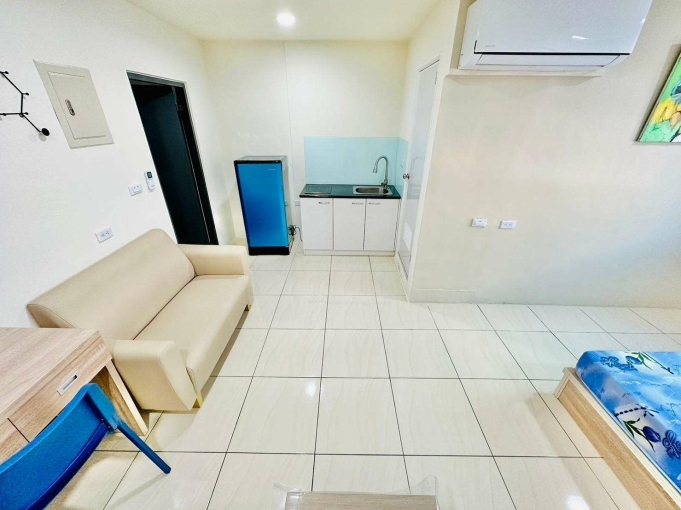 宇你相見💕陽台獨洗✨衛浴開窗近台中火車站.秀泰影城.新時代（第7張）