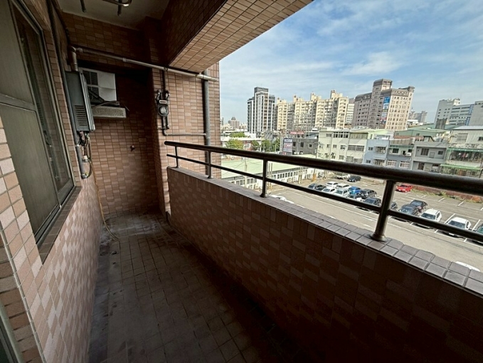 租屋找77✿市府近交流道,稀有三房車,採光佳（第15張）