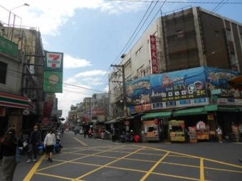 免仲介費 近中元夜市公寓2樓新網路套房出租 另付水電費（第12張）