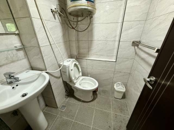 💞大象租屋💞近SOGO.威尼斯影城旁.漂亮網路大套房.附傢俱.家電.有陽台（第6張）