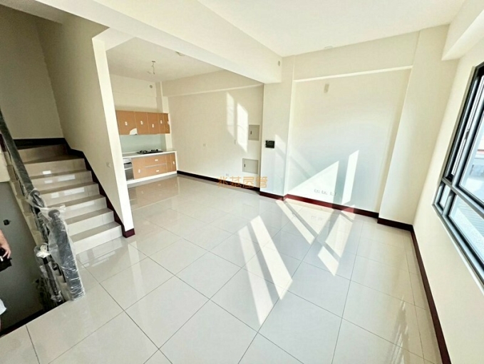 兆基社會住宅🏡梧棲稀有全新透天可租補雙大車位（第1張）