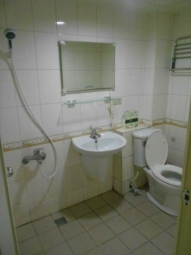 免仲介費  中壢市區延平路旁電梯7樓獨立大套房出租（第6張）