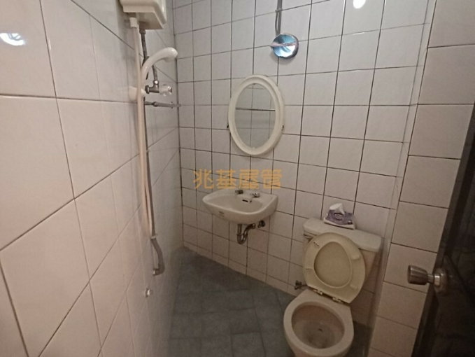 兆基社會住宅🏡廟口附近寧靜稀有大三房~⛳️(第15張)