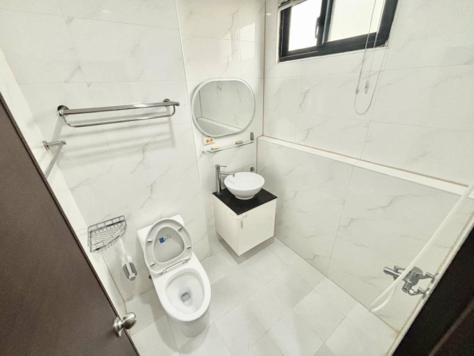 台水電✨衛浴開窗✨陽台獨洗✨木地板✨近台中火車站❤️（第8張）