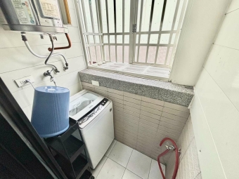 台水電✨衛浴開窗✨陽台獨洗✨木地板✨近台中火車站❤️（第6張）