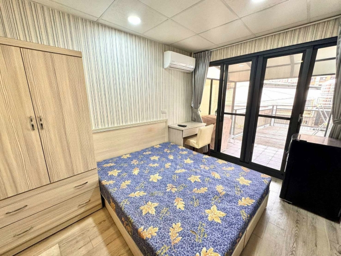 燙到要放耳邊降溫⚡陽台獨洗✨可租補💕近中山醫 興大 忠孝夜市⚡宇你相見（第1張）