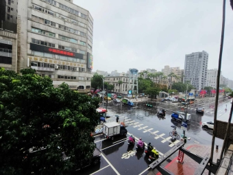 ☆捷運中山國小站☆方正格局、民權東 林森北交叉路口（第9張）