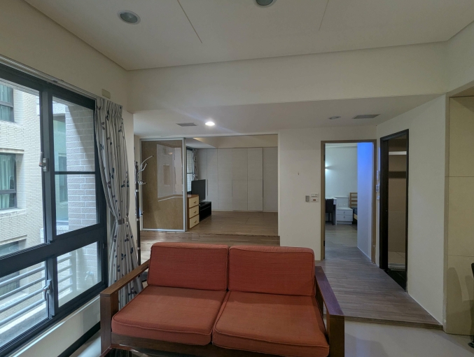 樂活城市。小家庭理想，實用裝潢，家具齊全。（第5張）