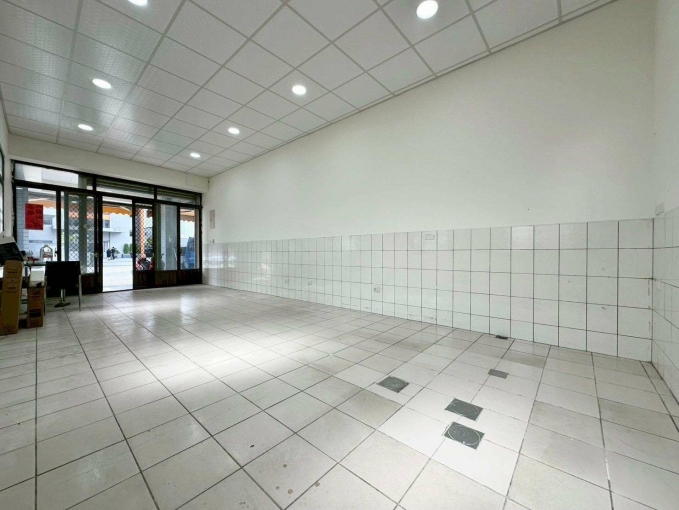 正軍功路二段🍀透天一樓🍀租金含稅🍀樓上有住可另租（第4張）