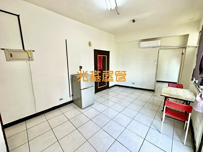 兆基社會住宅🏠爬梯3樓可租補室內16坪大空間（第1張）