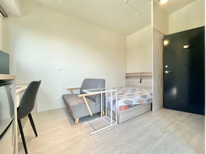 燙到要放耳邊降溫✨可租補✨陽台獨洗💕近水湳 中央公園⚡宇你相見（第5張）